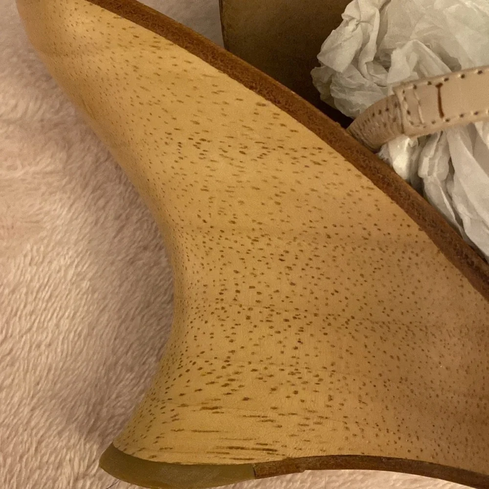 Beautiful Jeweled Wedge - Picture 6 of 13